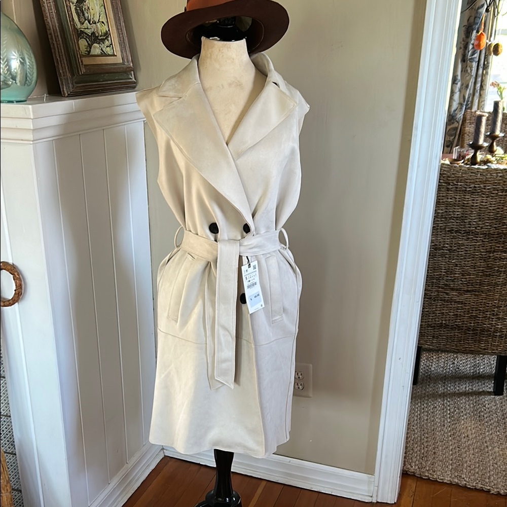 Zara NWT Cream Sleeveless Trench Coat SUEDE FEEL